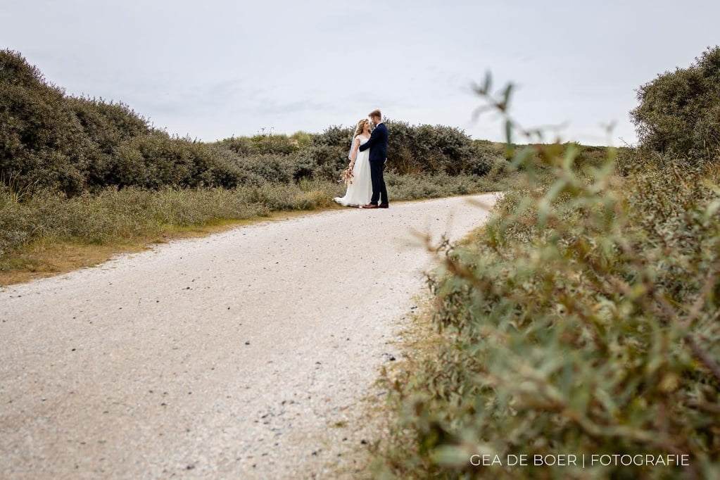 Trouwen op ameland ervaring; trouwen op het strand van Nes